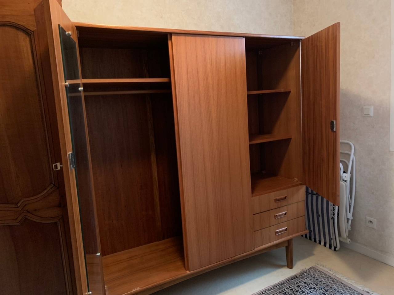 Armoire penderie scandinave années 60