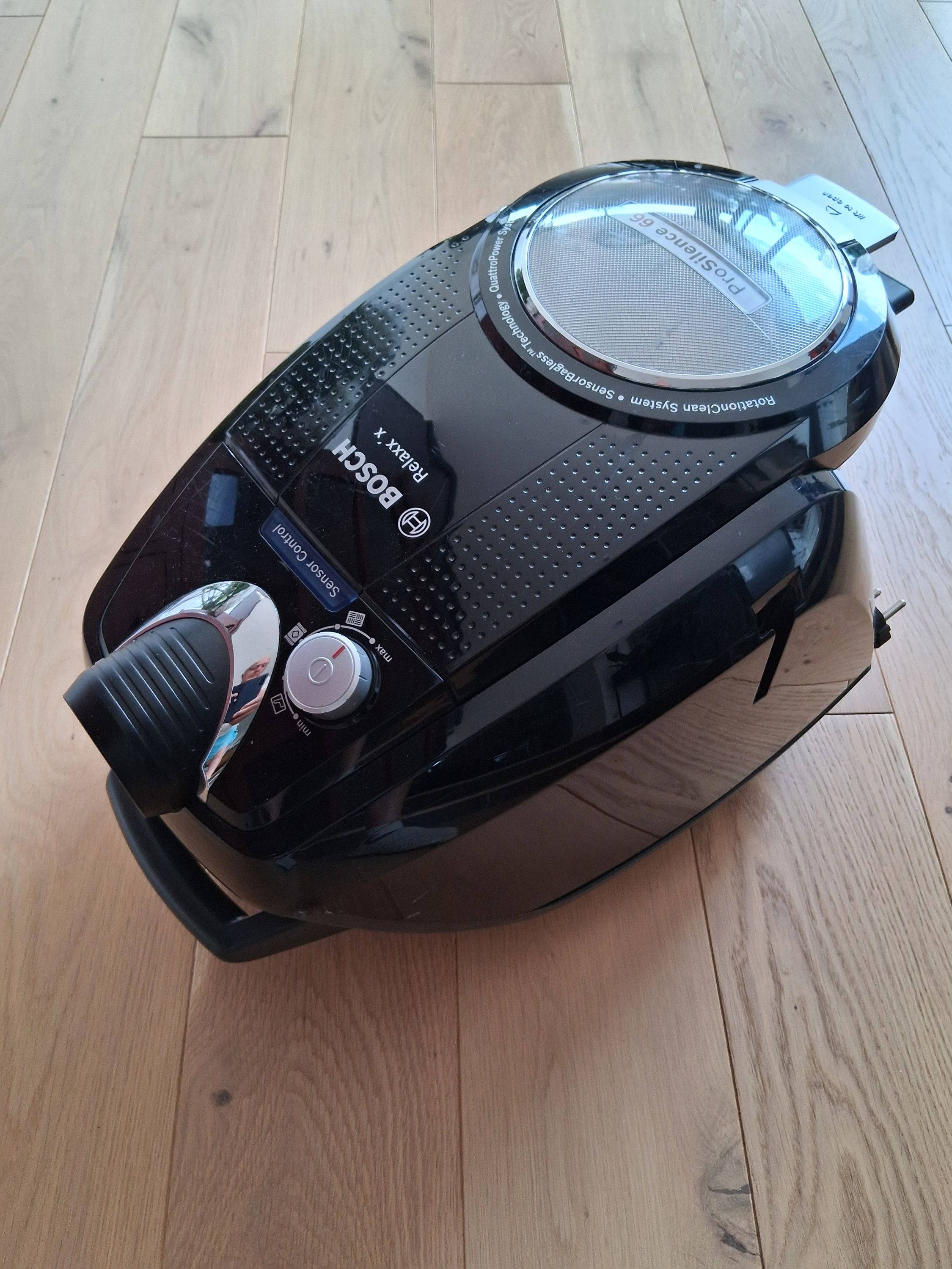 Aspirateur Bosch sans sac Relaxx’x ProSilence 66