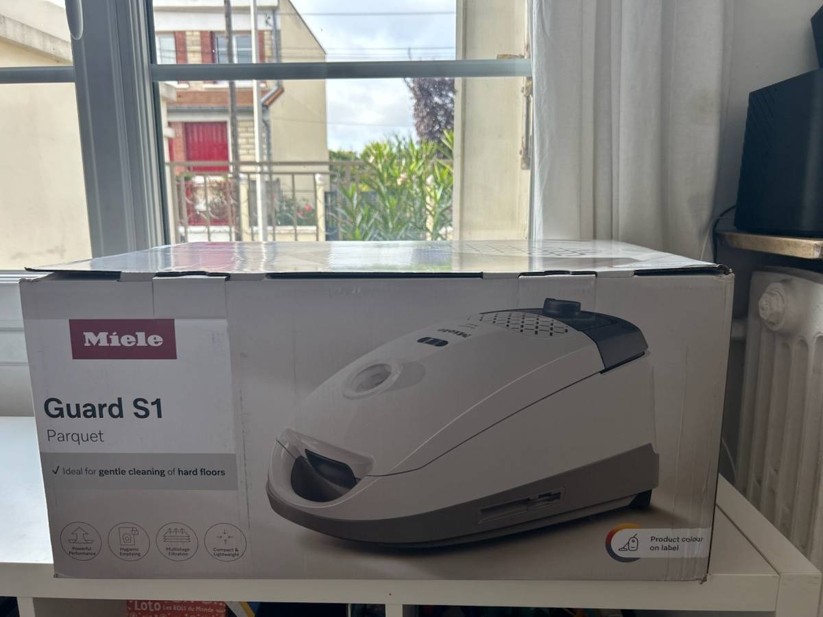 Aspirateur Miele Guard S1 Parquet Flex neuf avec facture garantie jusqu’à septembre 2027