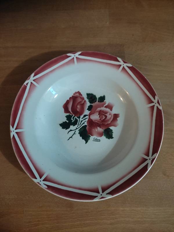 ANCIENNE ASSIETTE CREUSE en céramique décorative CERANORD ST AMAND EUR