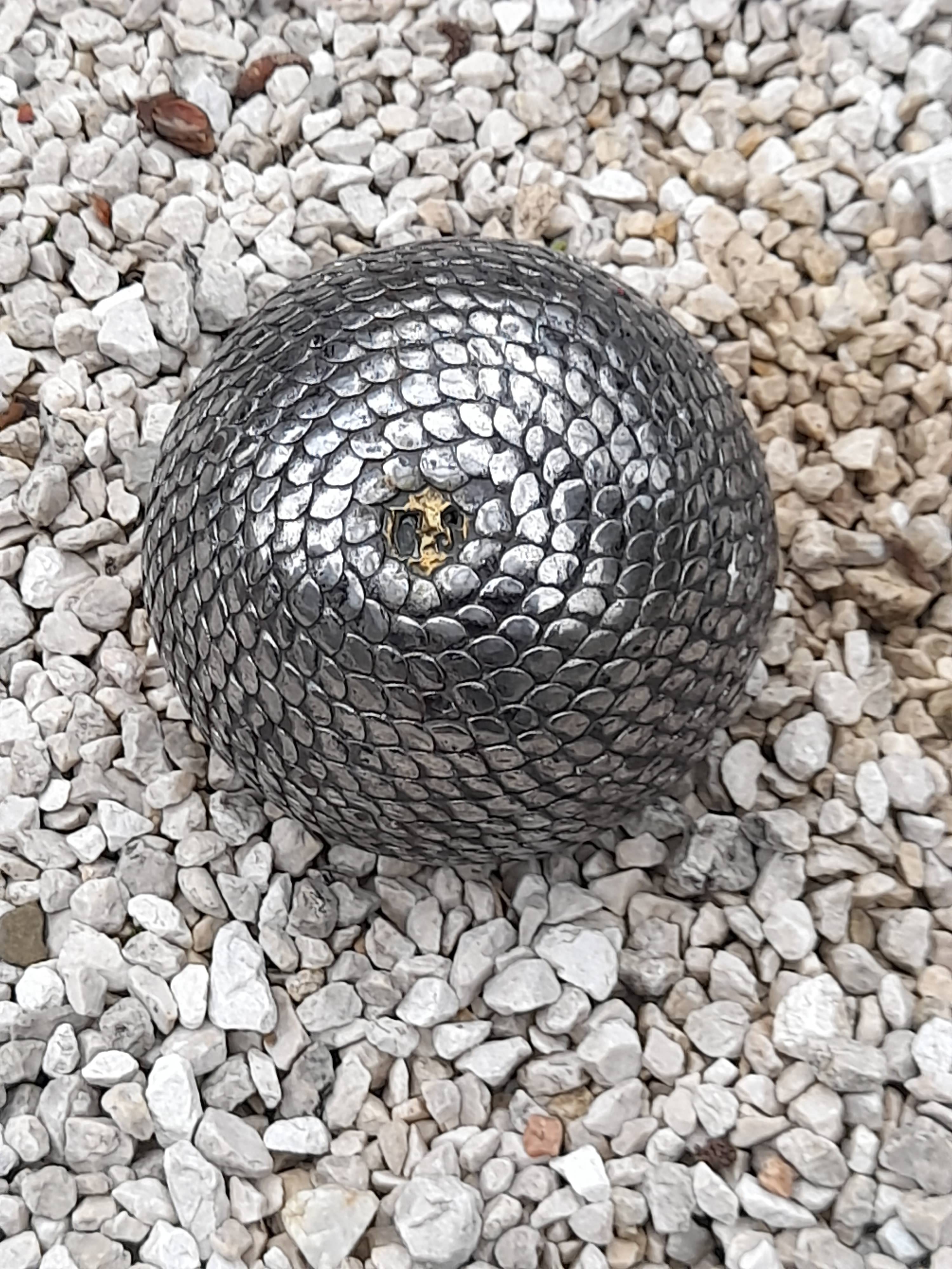 Vends authentique boule lyonnaise de pétanque