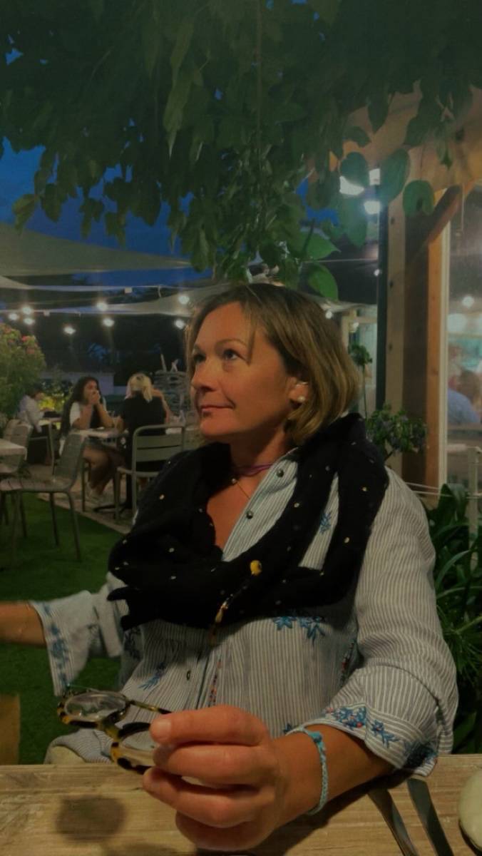 Propose service auxiliaire de Vie / Garde malade de nuit, dame de compagnie