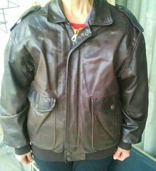 Veste d’aviateur en cuir très bon état, taille L
