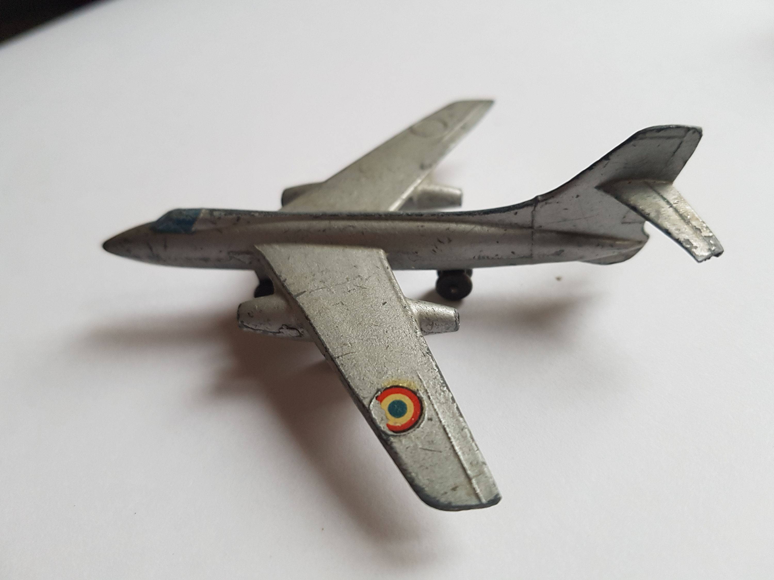 Lot De 2 Ancien Avions 1 Vautour 60b Dinky Toys Meccano +1 Supersonic
