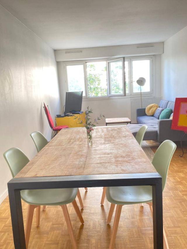 Loue chambre dans appartement - 80m² - Colombes