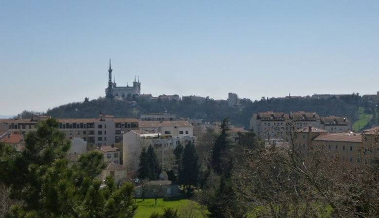 Vends un grand appartement de 192m2 carrez