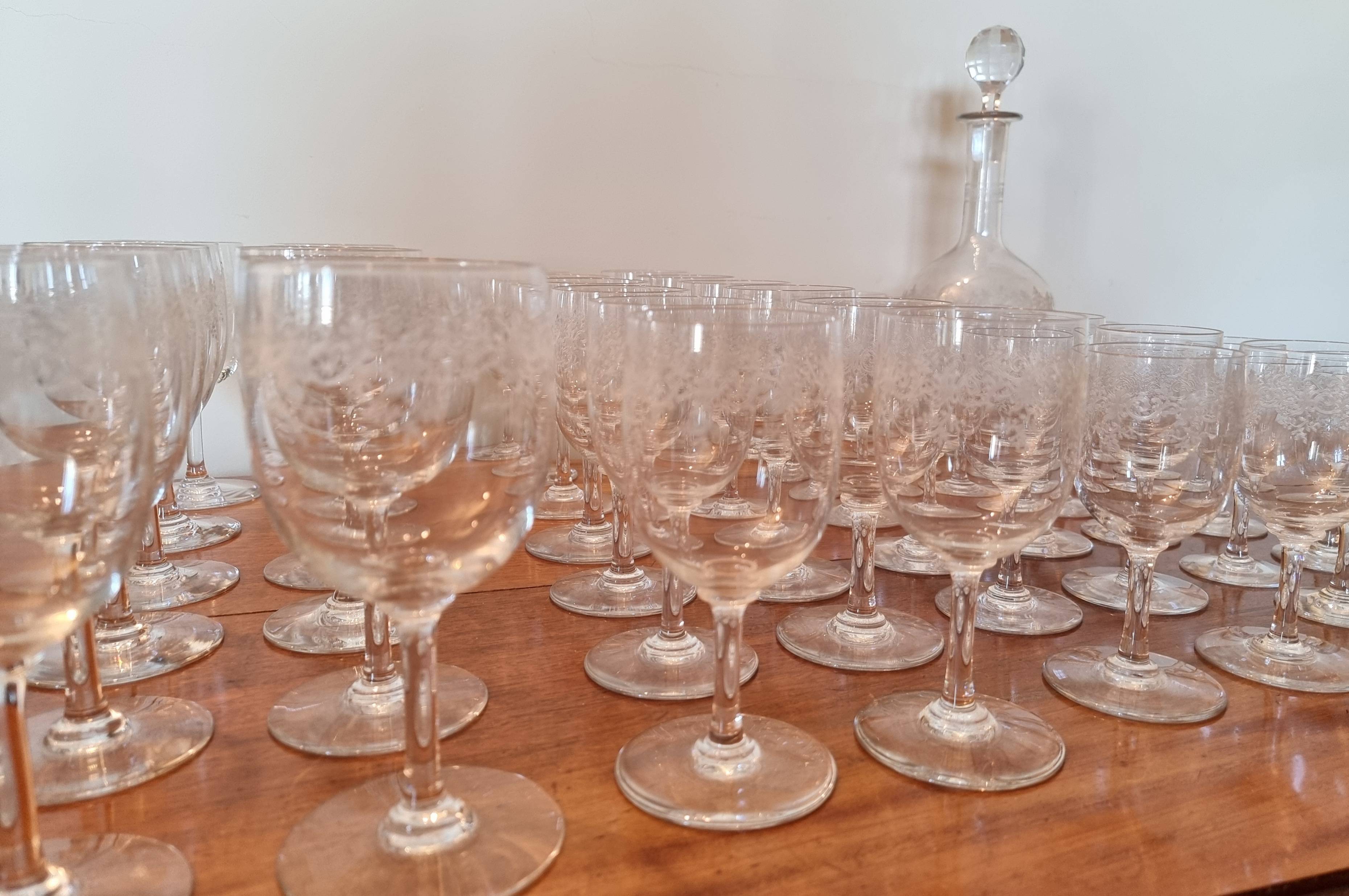 Carafe En Cristal BACCARAT Modèle Sévigné - Pièce De Luxe Et De Collection