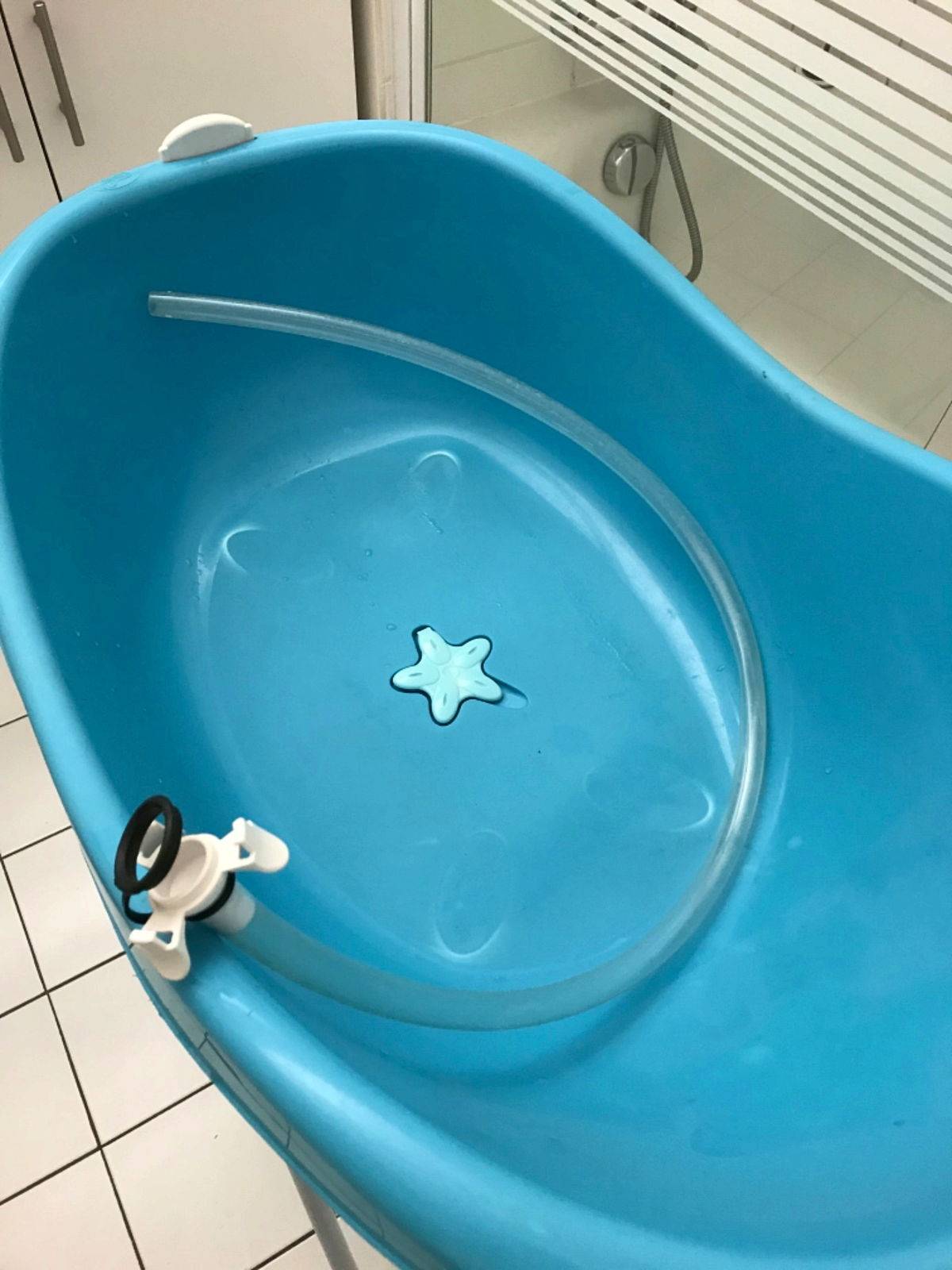 Baignoire Bebe Avec Trepied Sur Gens De Confiance