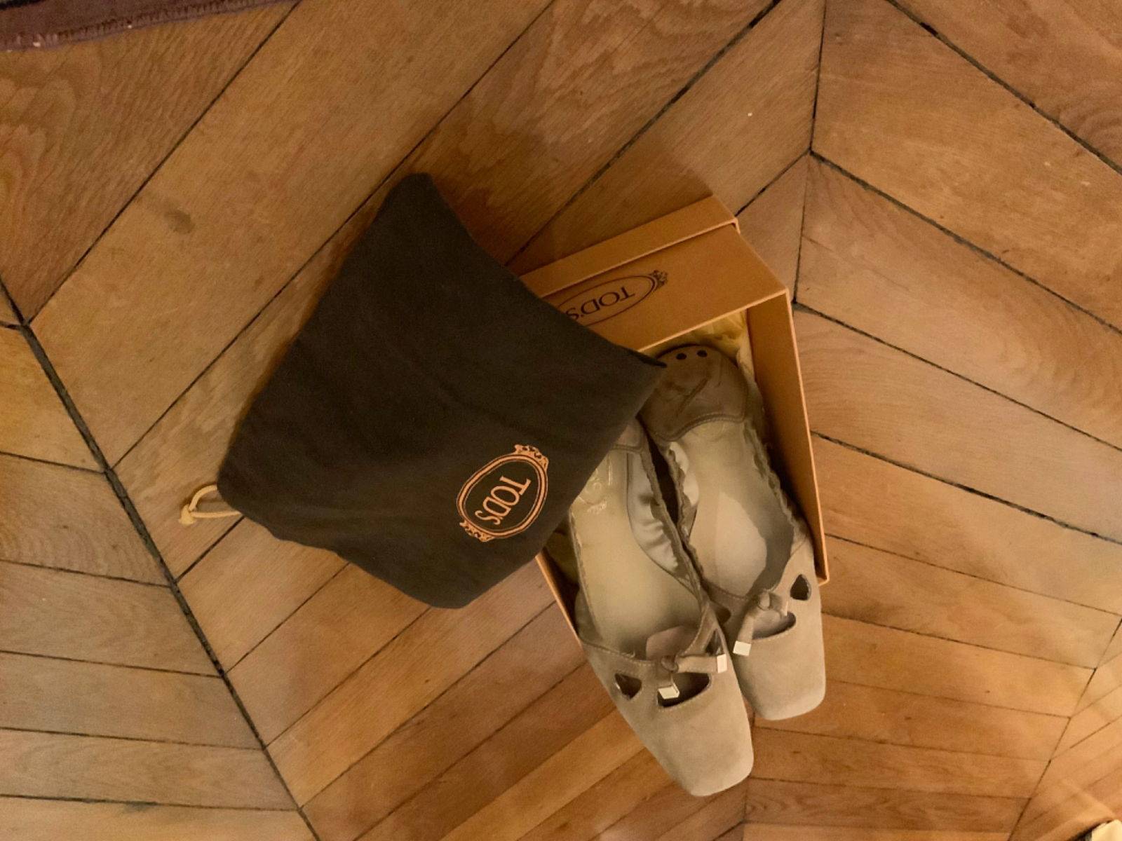Vends ballerines Tod’s daim beige - Pointure 40