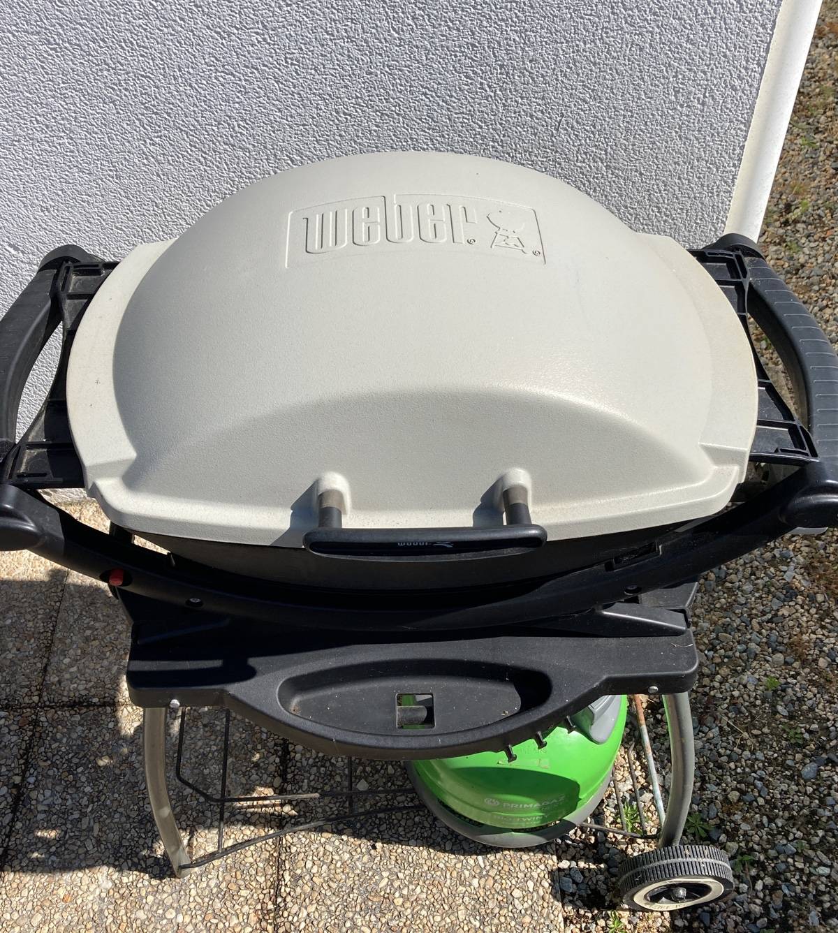 Vends barbecue Weber gaz à Erdeven