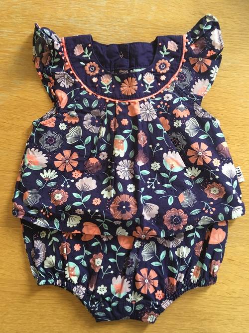 Barboteuse fleurie, Sergent Major, taille 6 mois, neuve