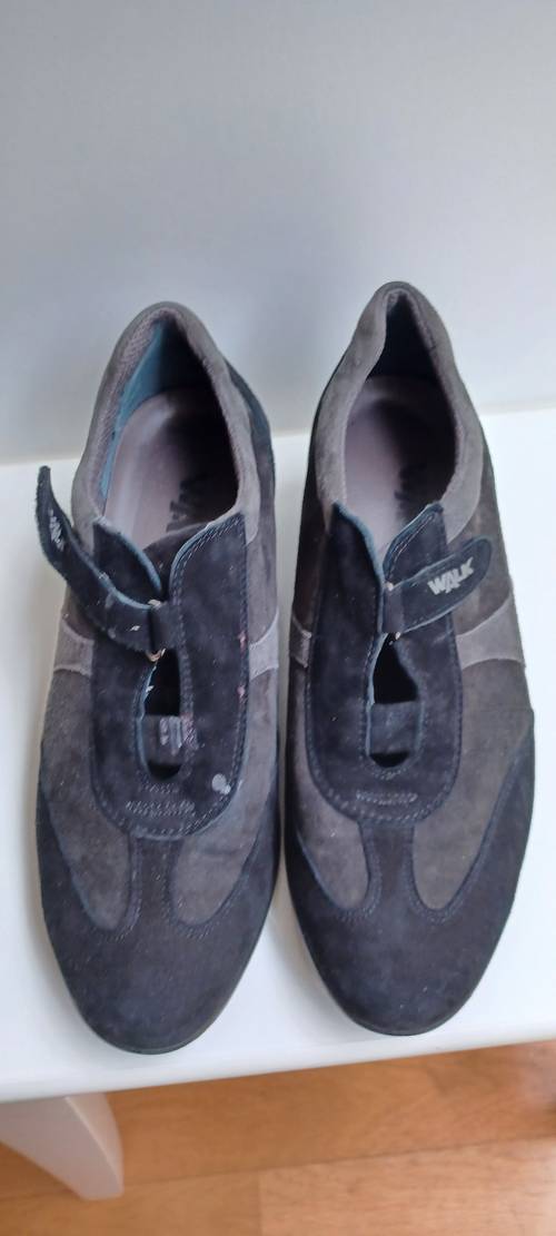 Vends baskets sneakers confortables grises noires - Pointure 38 très bon état