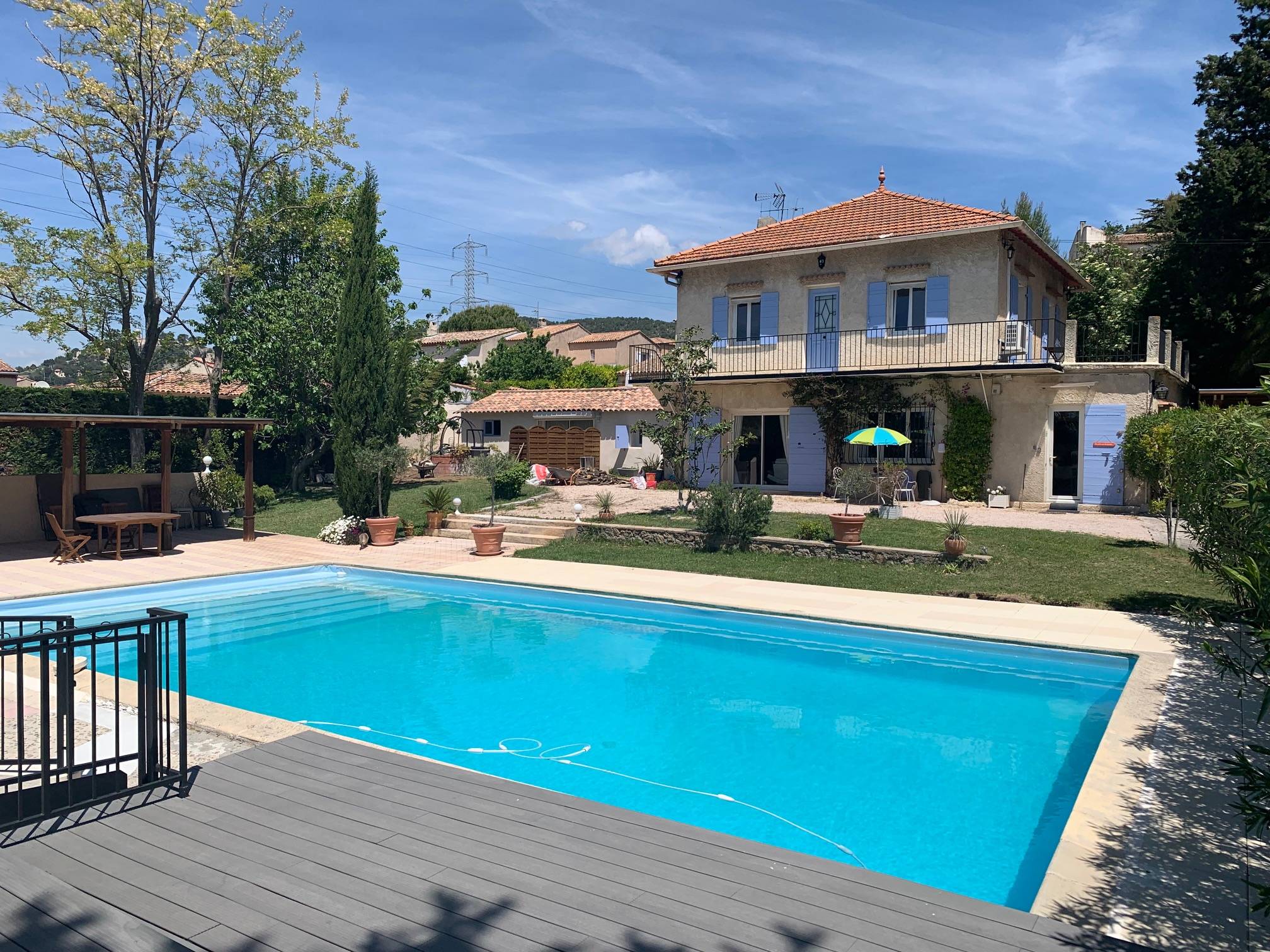 Loue Bastide Provençale grande piscine 3 chambres 6 couchages Allauch (entourée des collines de Marcel Pagnol