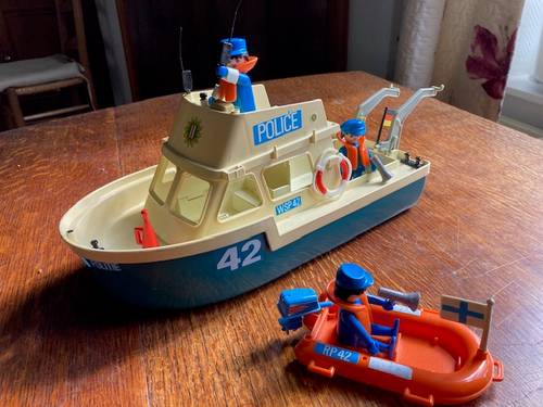 Vends bateau Playmobil Police