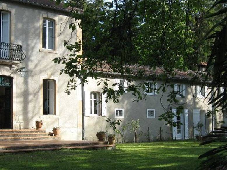 Loue grande maison sur île privée en pays cathare - 8 chambres / 15 couchages - Quillan (11)