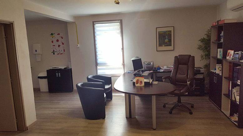 Loue local médical 16m²