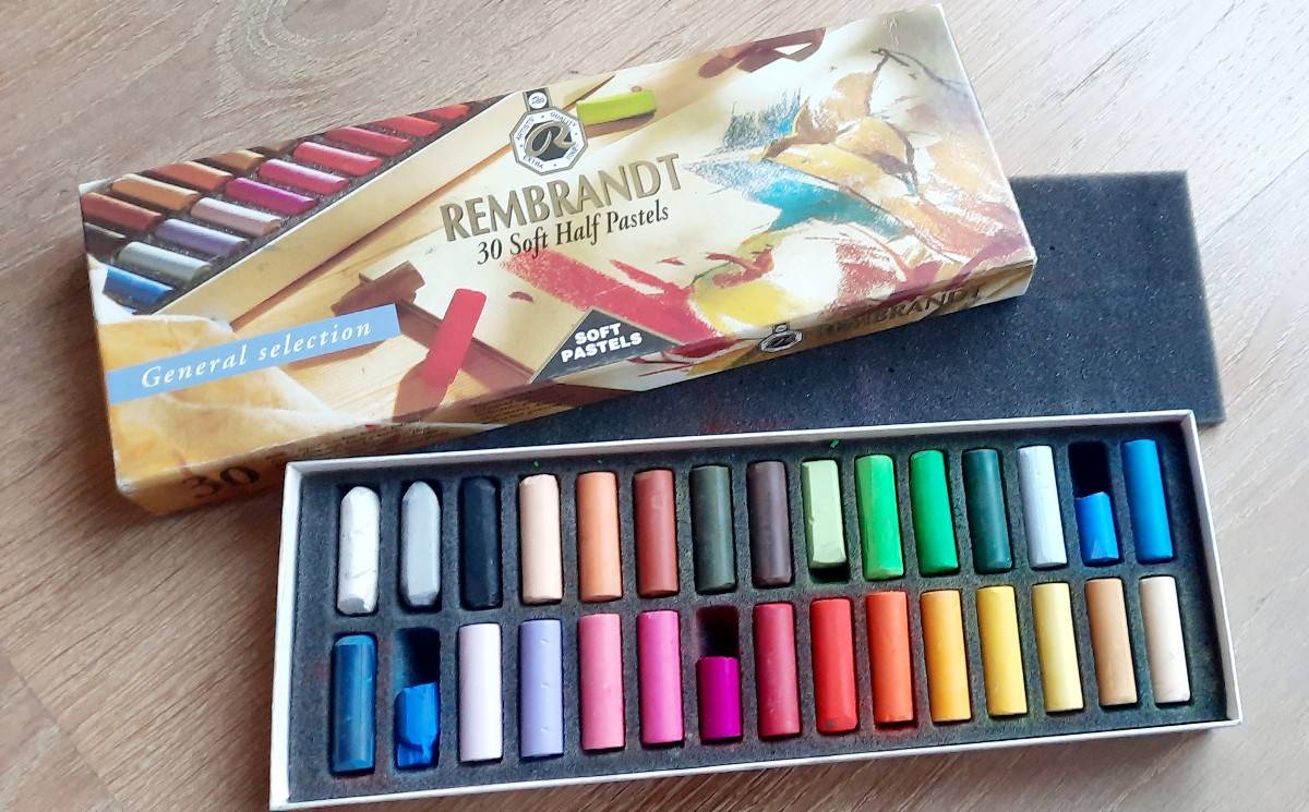 Beaux arts : Coffret de 30 pastels tendres extra fins
