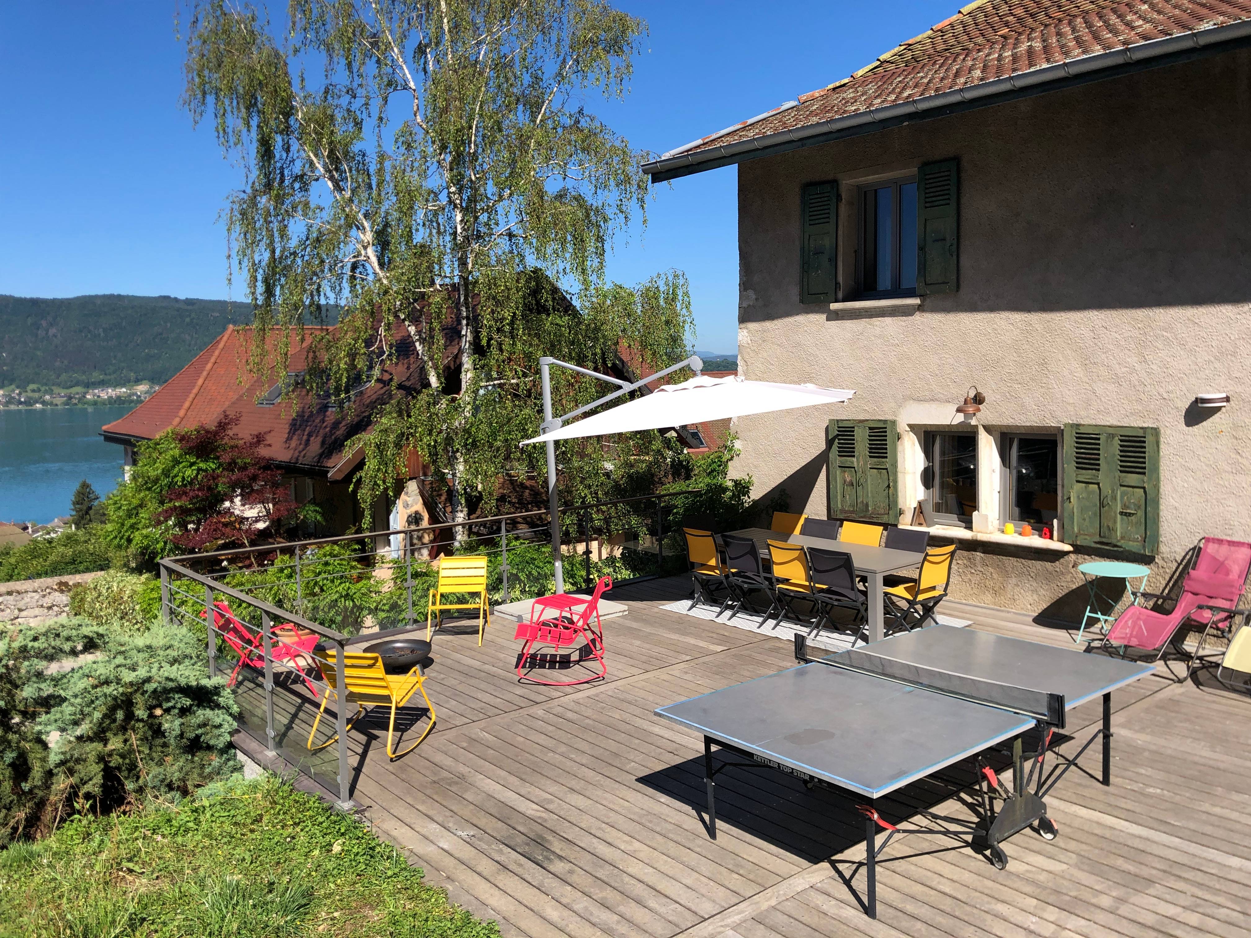 Loue maison de charme au bord du lac d’Annecy - 12 couchages, 7 chambres, jolie vue lac - Veyrier-du-Lac (74)