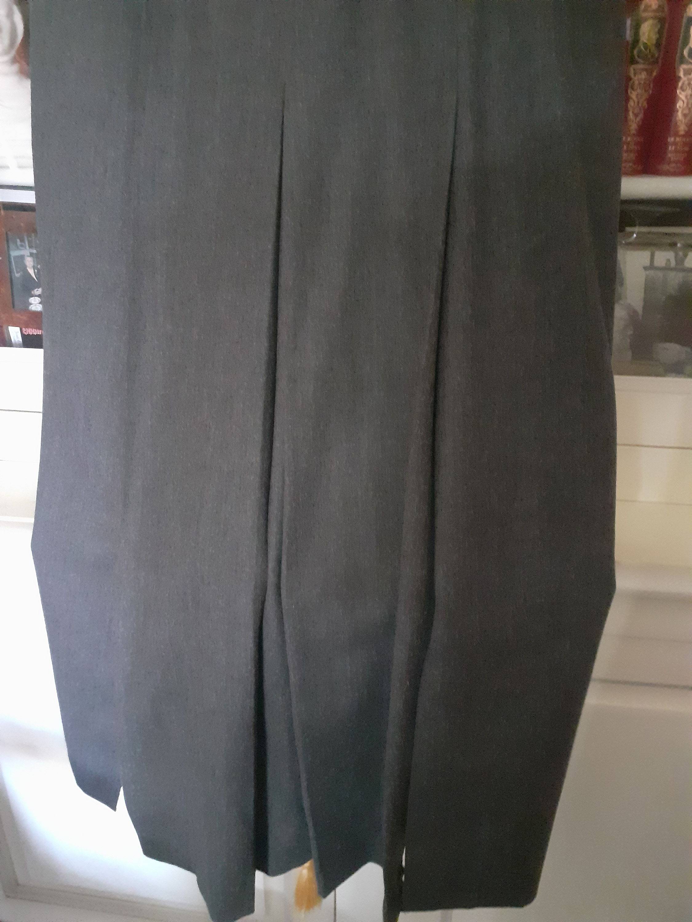 Vends belle jupe gris flanelle de Peter Hahn - Taille XXXL