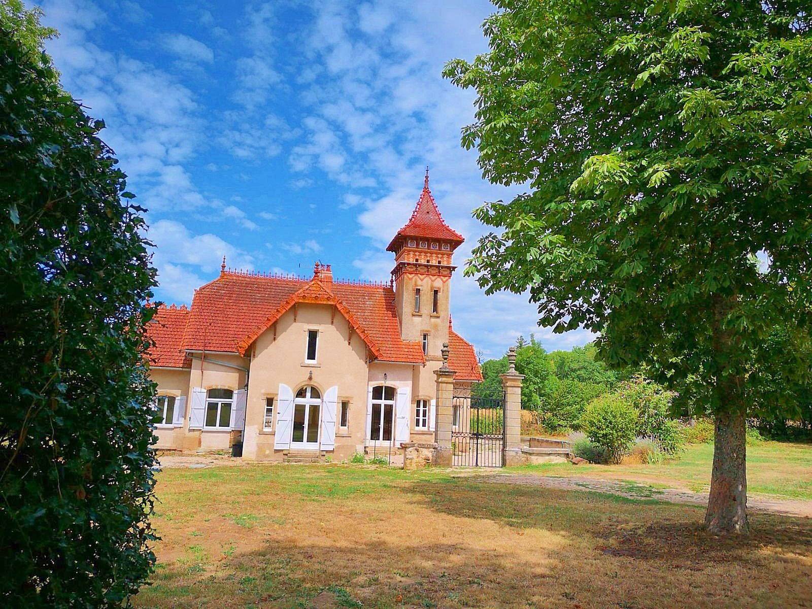Loue maison 110m² dans grand parc à proximité de Beaune, Dijon, Autun, Pouilly-en-Auxois (21)
