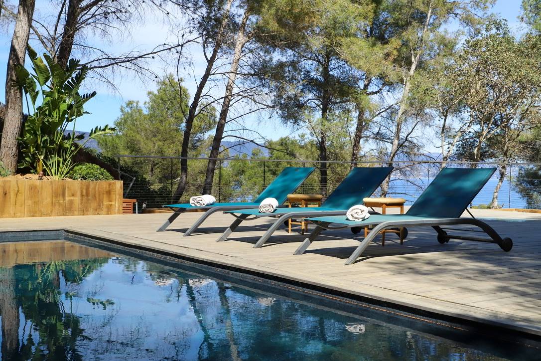 Loue villa neuve avec piscine chauffée - 10 couchages - Gaou-Bénat, Bormes-les-Mimosas (83)