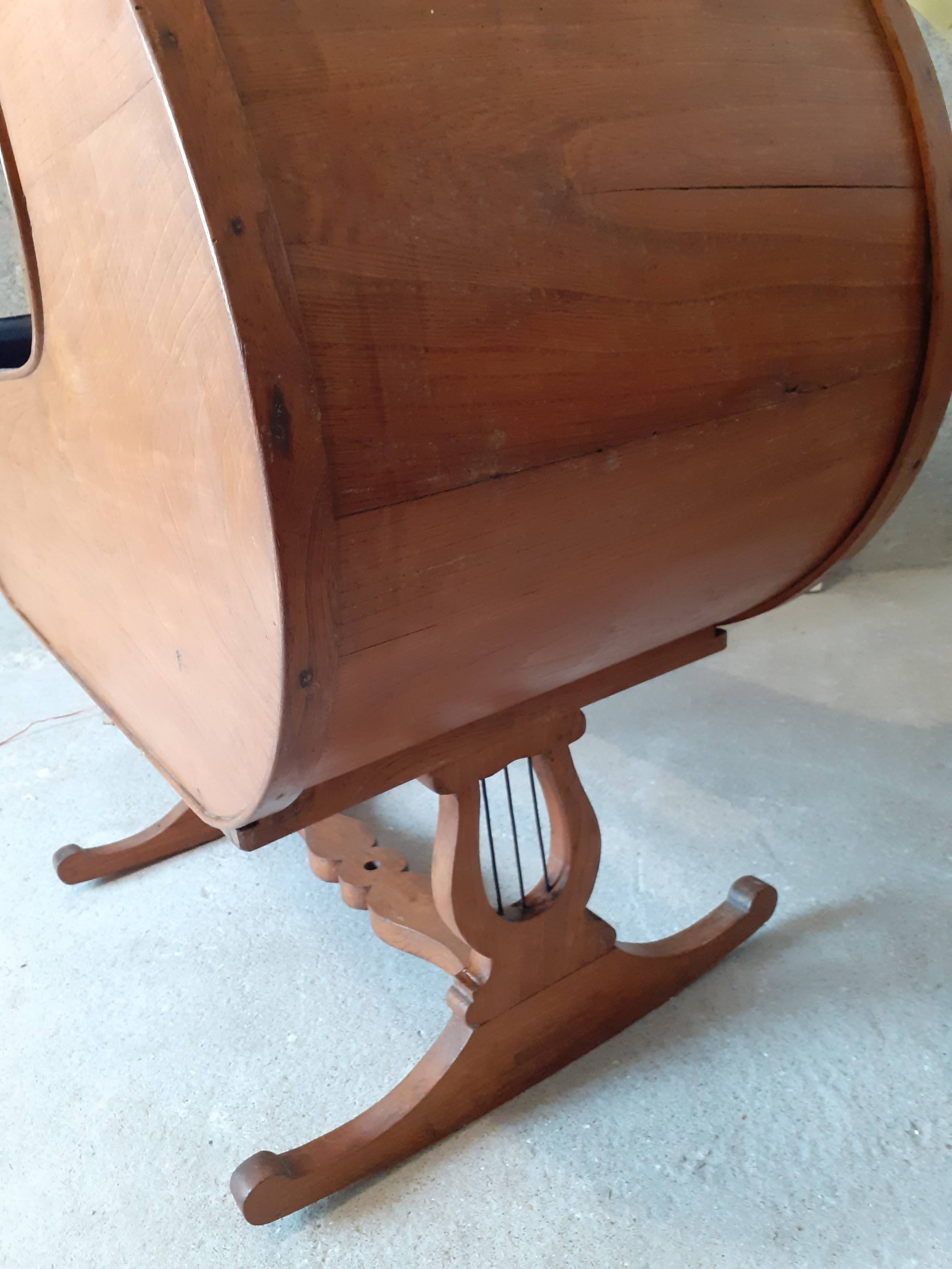 Berceau coque ancien