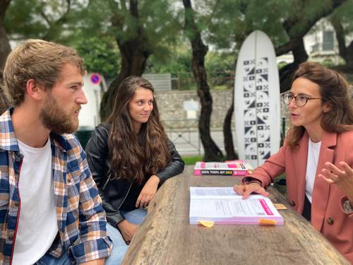 Propose cours et stages d’anglais, bilingue et diplômée d’Oxford - 1ère séance gratuite