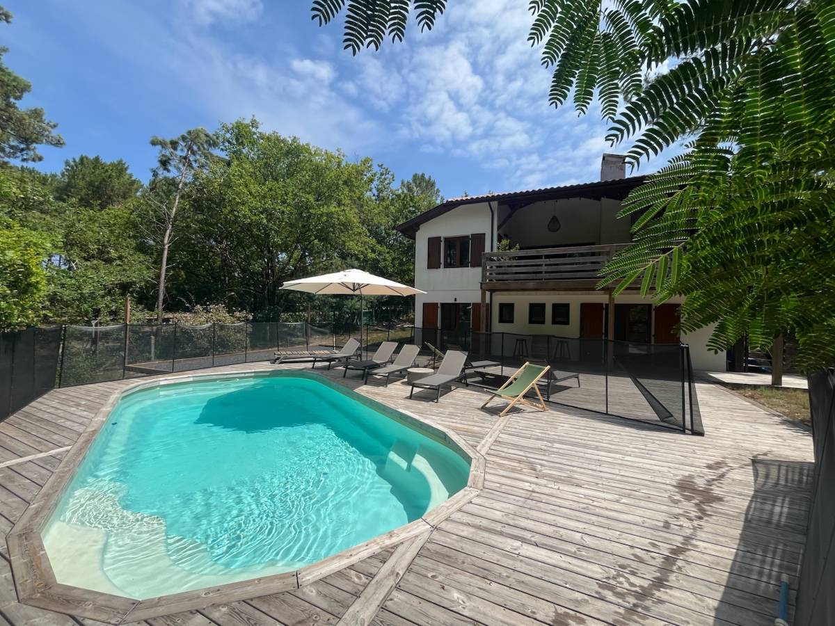 Loue maison Hautes Rives, piscine, à 300m du lac et 3 kms de l’océan - 11 couchages