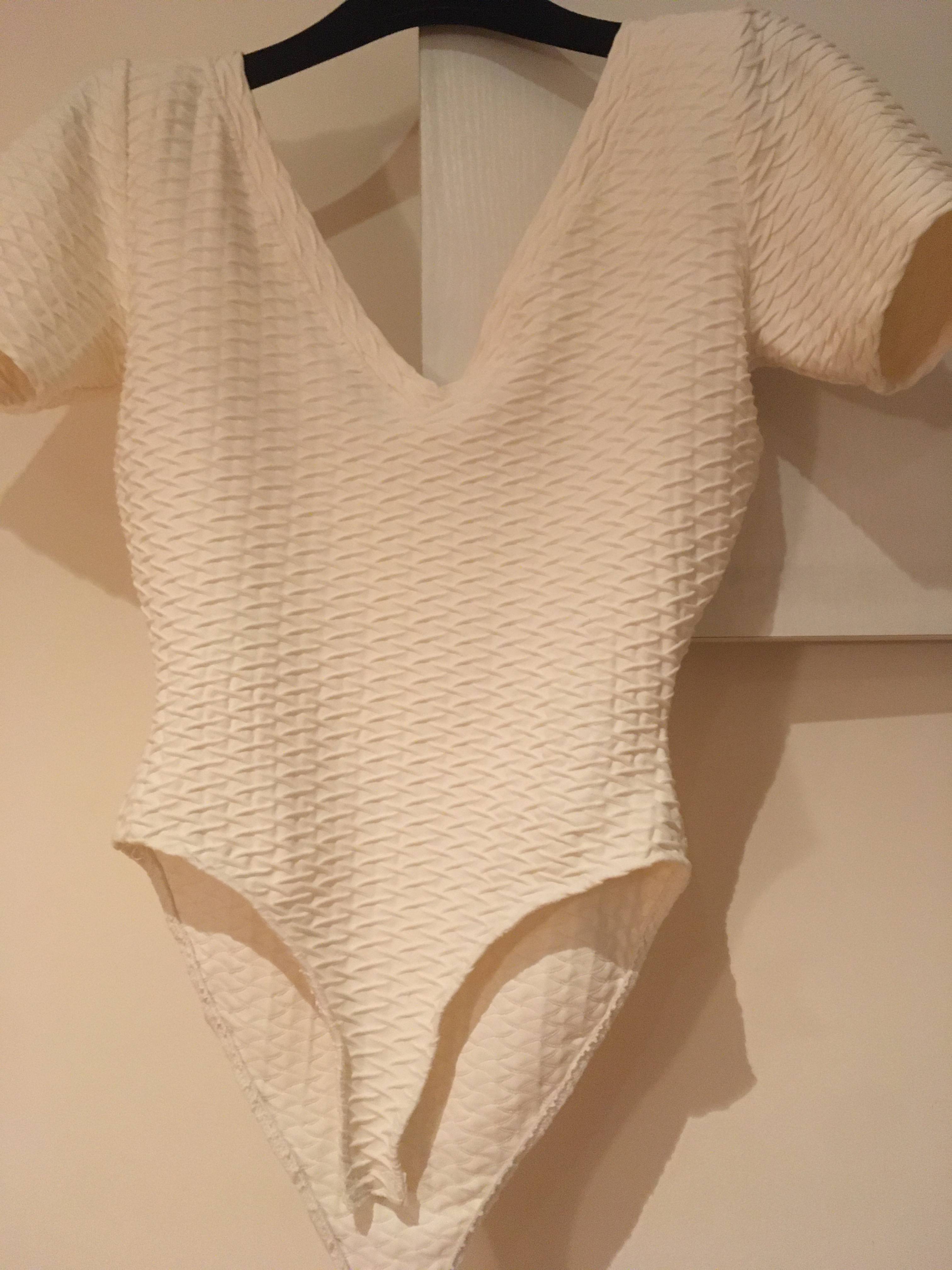 Body blanc cassé marque Feel Good taille 38