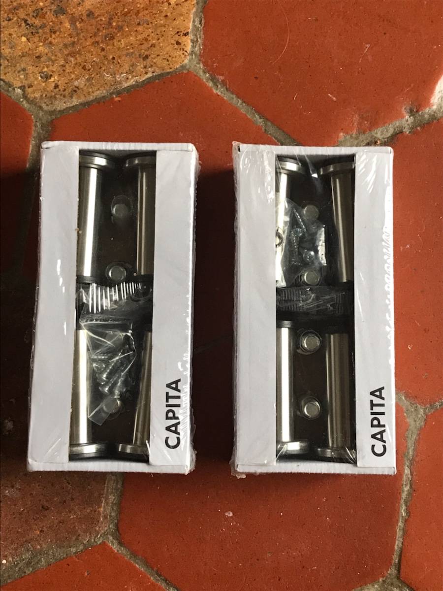 Vends lot de 2 boîtes pied Capita - Ikea