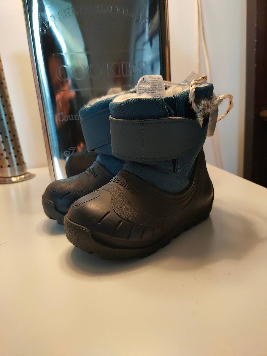 Vends boots bottes d’hiver Quechua bleue - Pointure 20