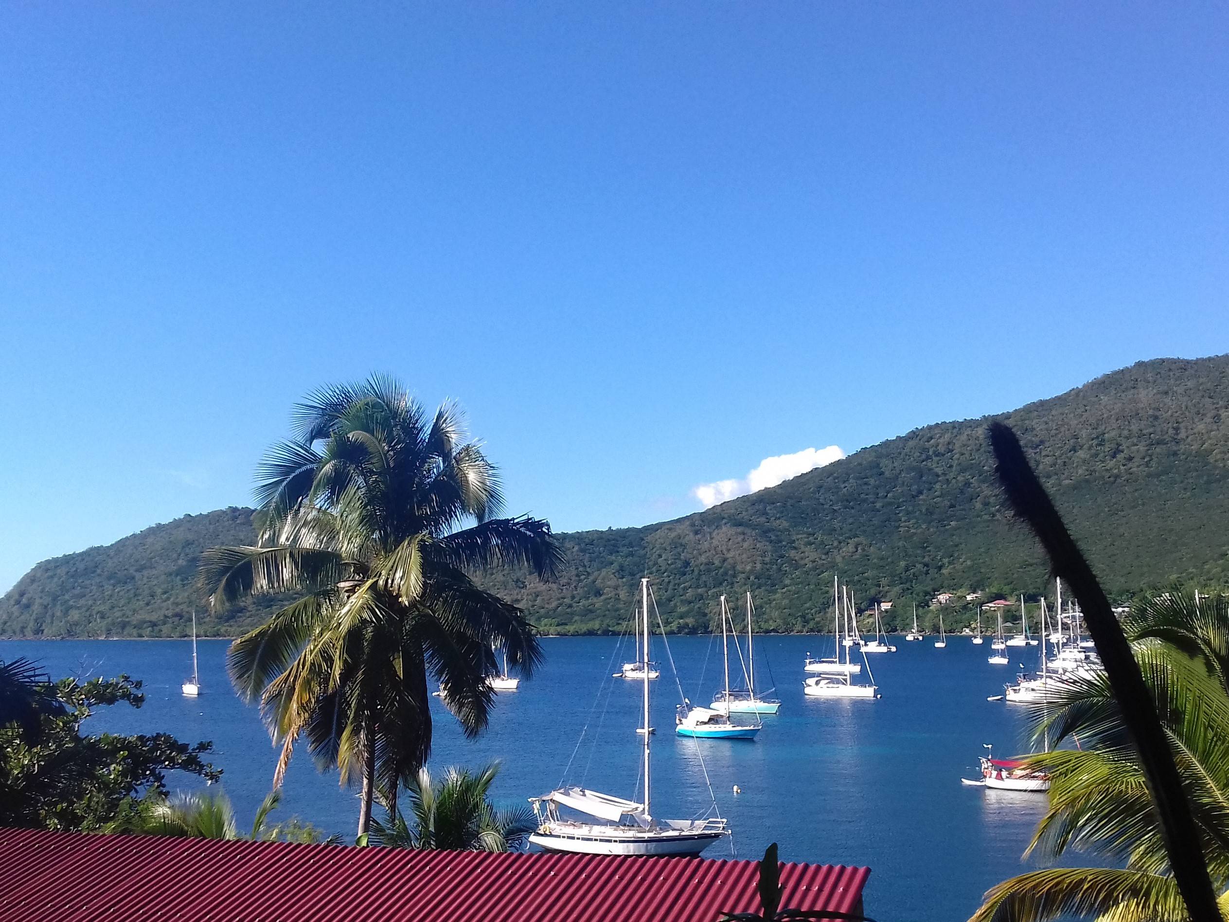 Loue bungalow en bois à 3 mn à pied de la plage, vue superbe - 4 couchages