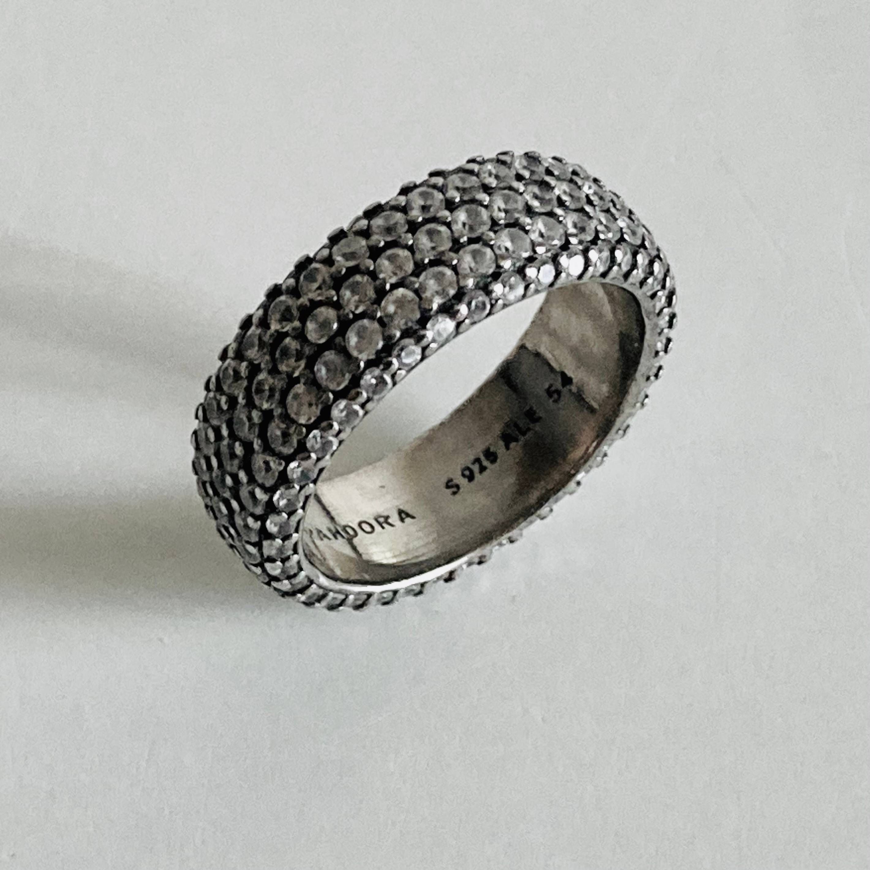 Vends bague triple rang pavée zircon Timeless argent massif 54 Pandora