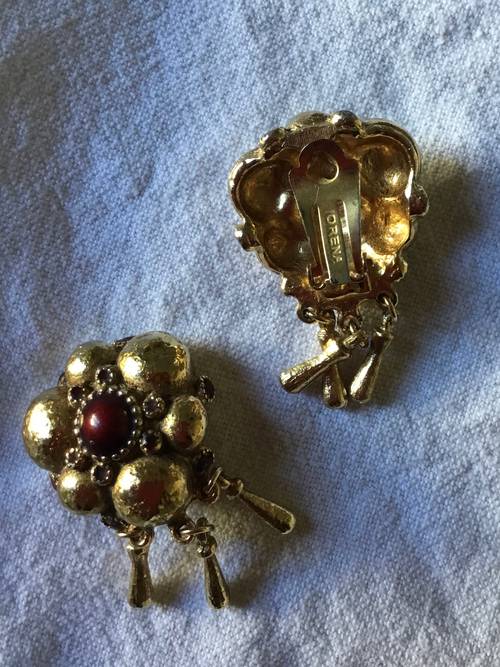 Boucles d’oreille clips Orena Paris, années 1977
