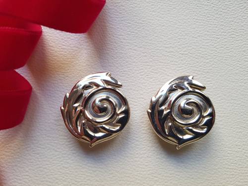 Vends boucles d’oreilles feuilles d’acanthe vintage années 90