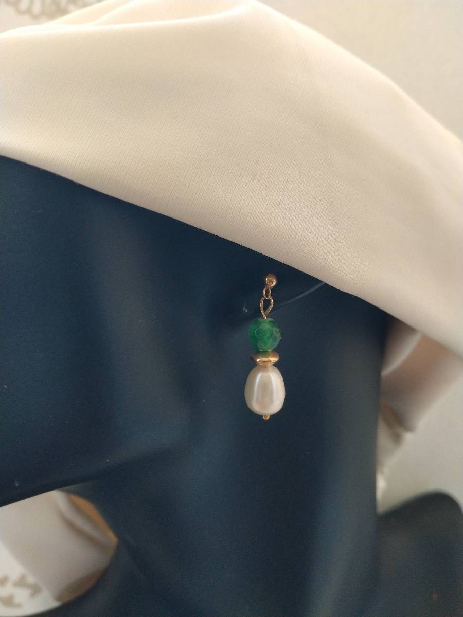 Boucles d’oreilles perle d’émeraude et de culture clip ou autre