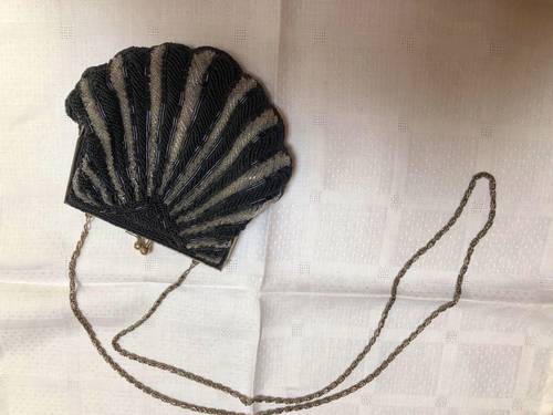 Joli sac/ bourse/ minaudière en perles vintage