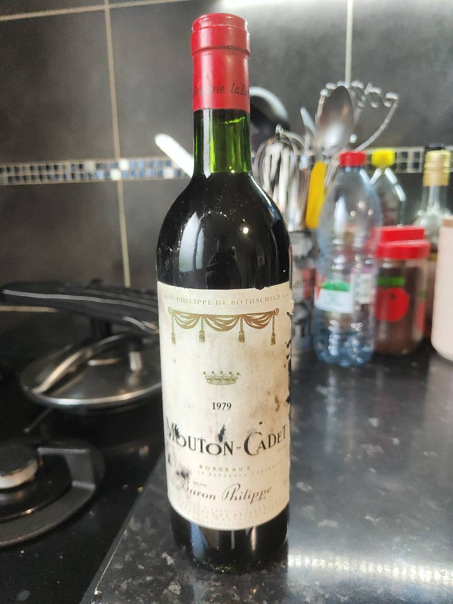 Bouteille de Vin 1979 Bordeaux Mouton Cadet