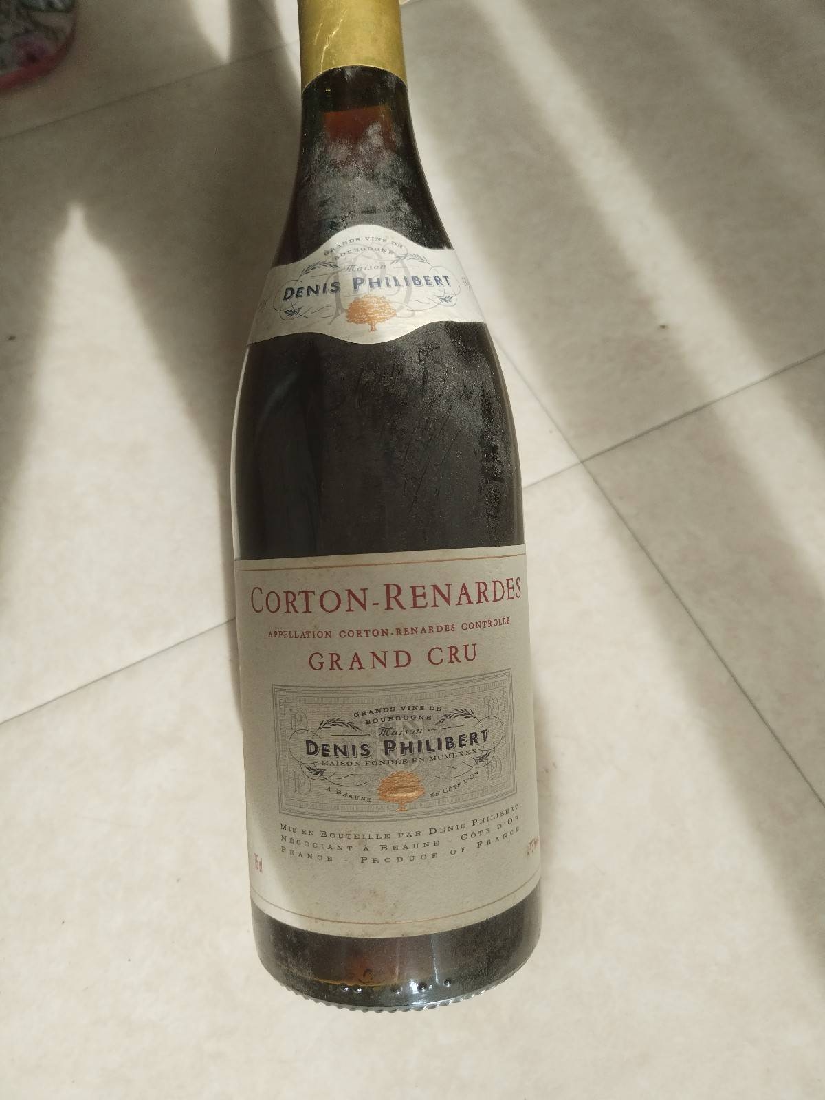 Bouteille de vin Bourgogne Millésimé