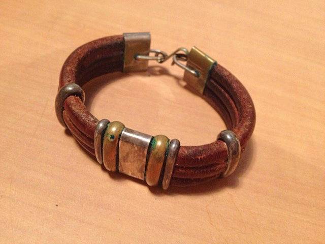 Bracelet ethnique en cuir