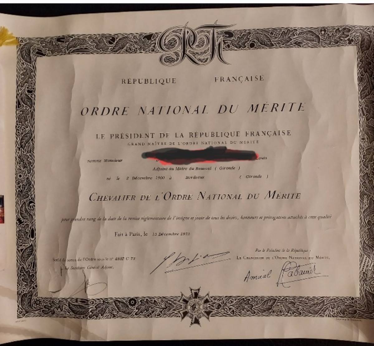 Brevet ordre du mérite + décoration + …