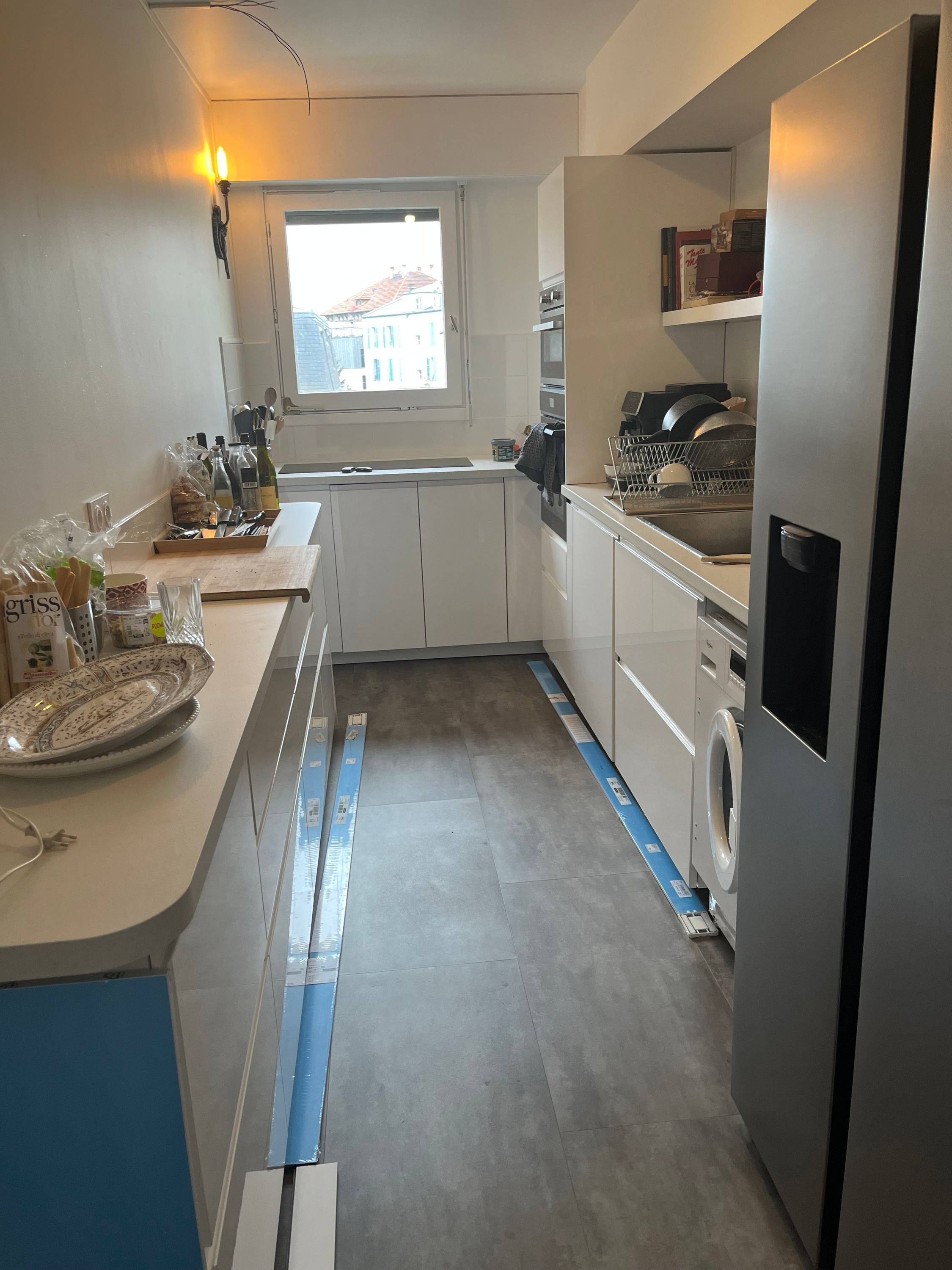 Propose aide au bricolage, montage de meubles, peinture