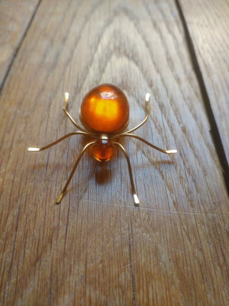 Broche araignée