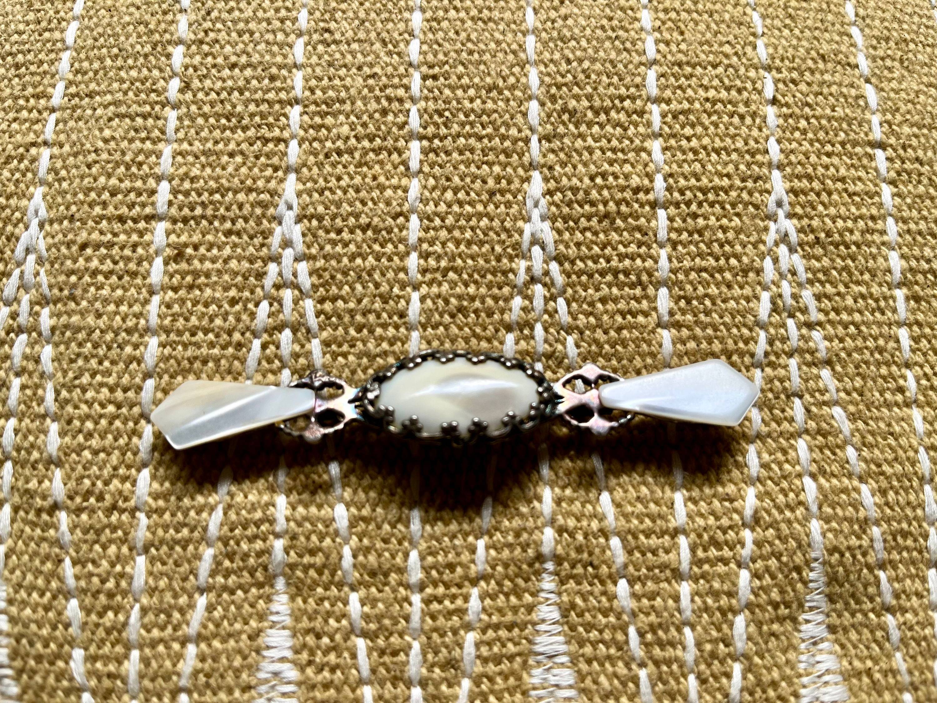 Vends broche bakélite - année 40 - art déco