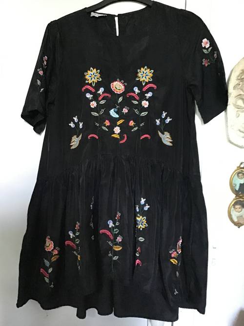 Robe noir broderie « goa » Taille M