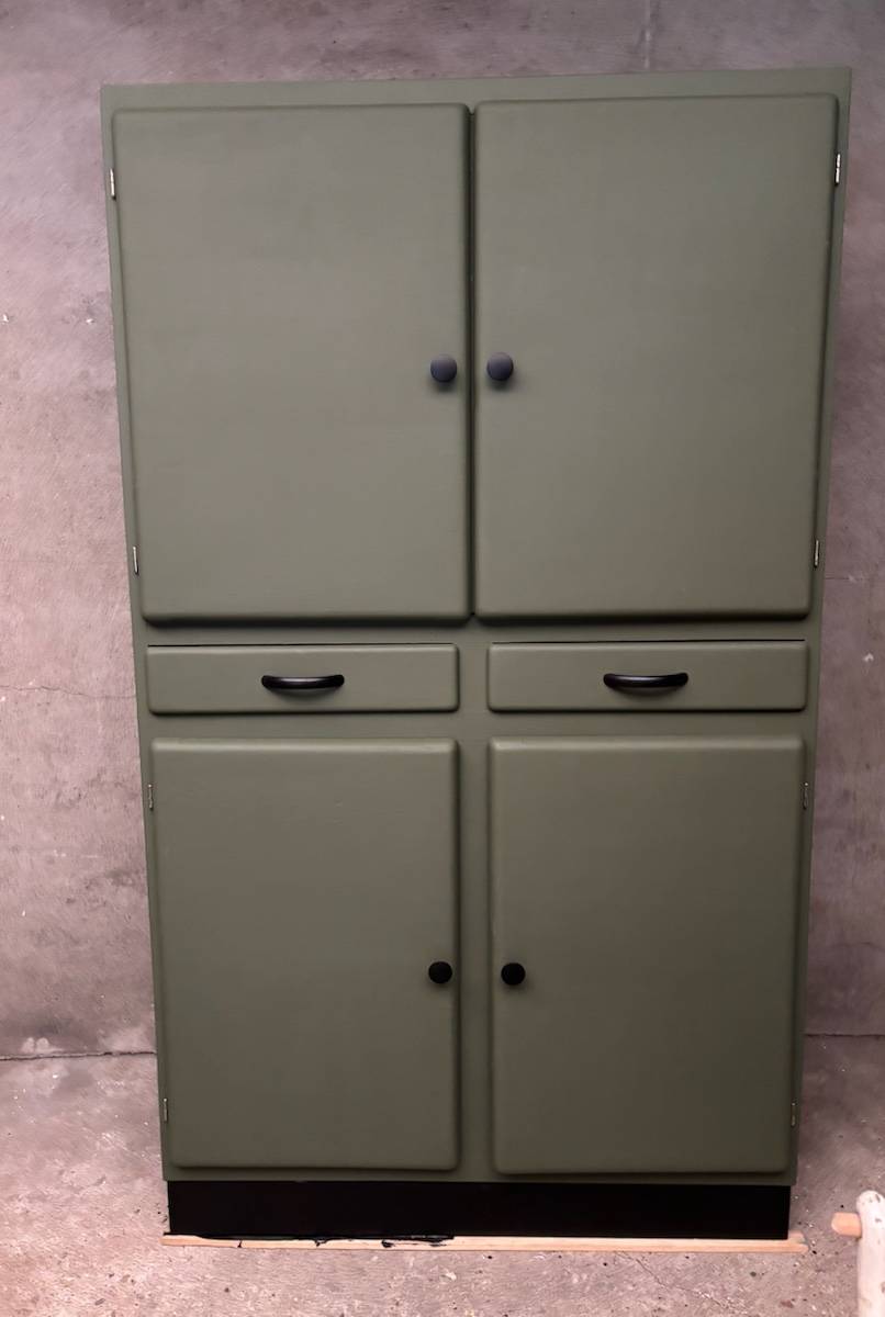 Vends buffet style Mado vert kaki vaisselier