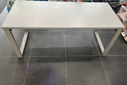 Bureau table enfant Asoral très bonne qualité gris