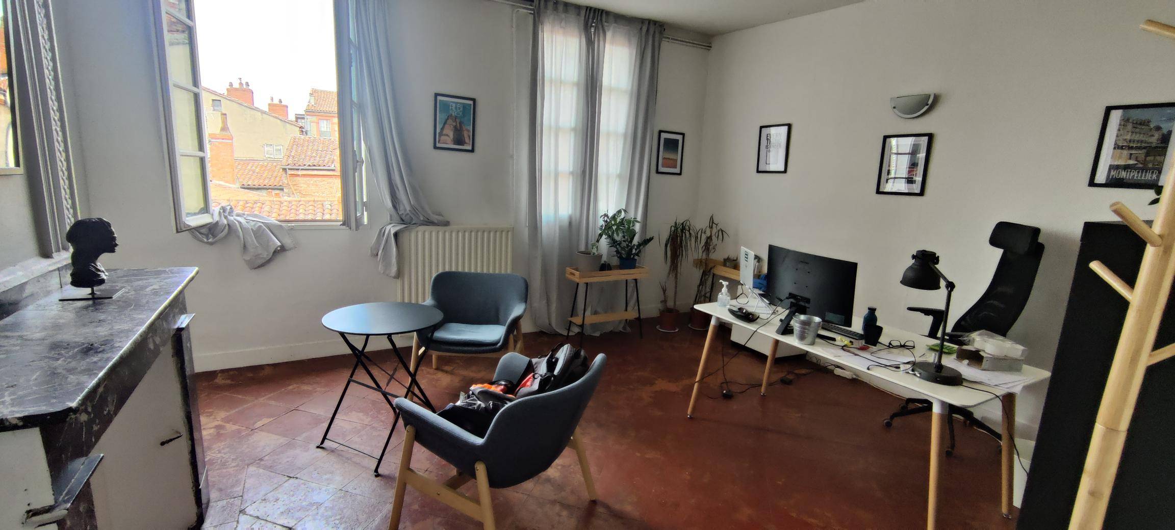 Loue bureaux rénovés 70m² centre Toulouse, Métro Les Carmes 3 mn, rue des Polinaires