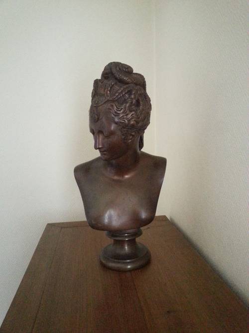 Buste en bronze femme antique