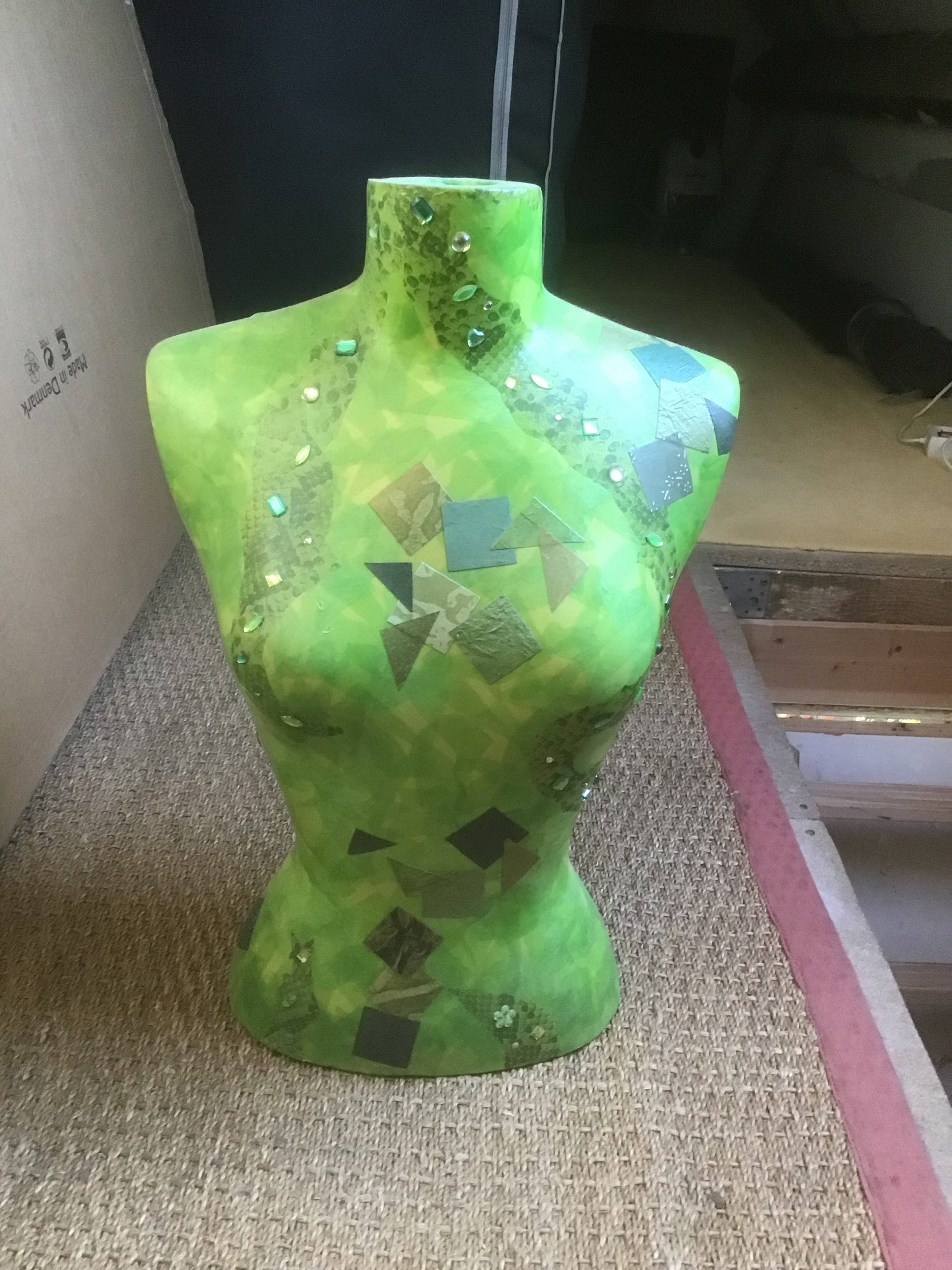 Buste féminin décoratif
